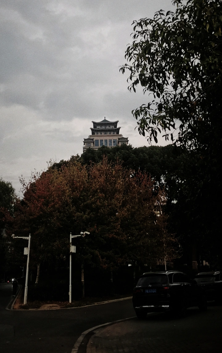 学校还好，只是我想解封