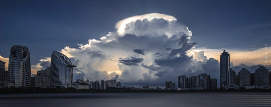 天空中的城市图片