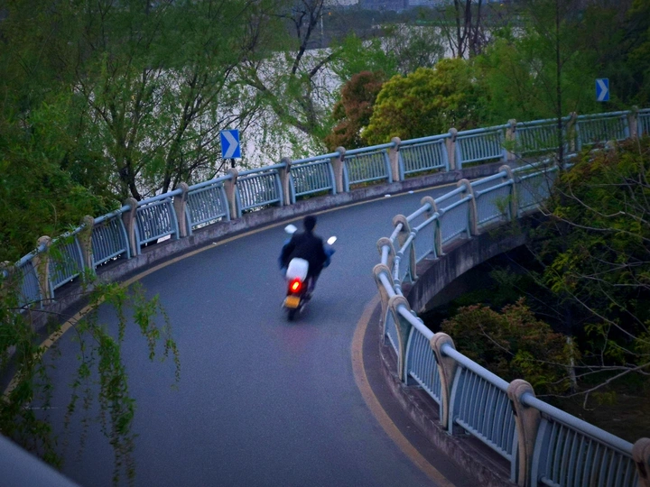 驶向春天