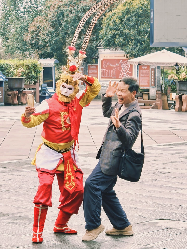 街子古镇里的时光印记