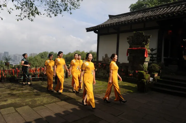 李文全随拍：温婉一步，韵问月