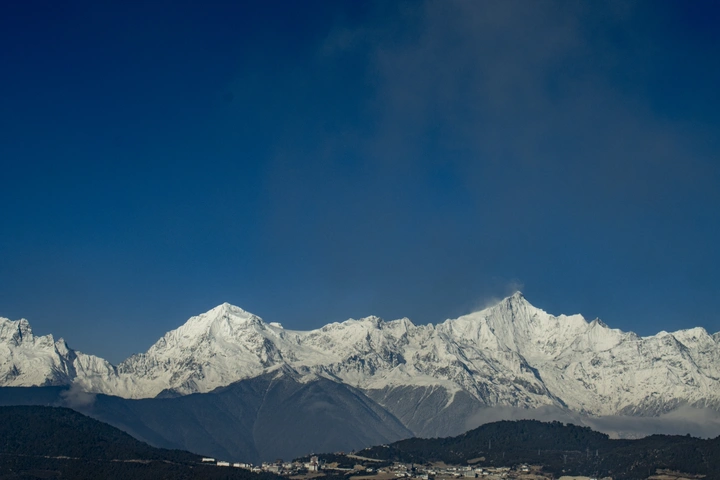 一马平川