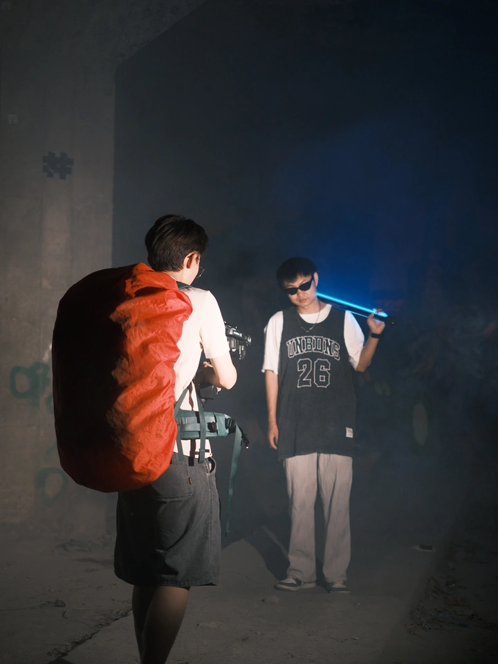 那就去废弃工厂拍一拍吧