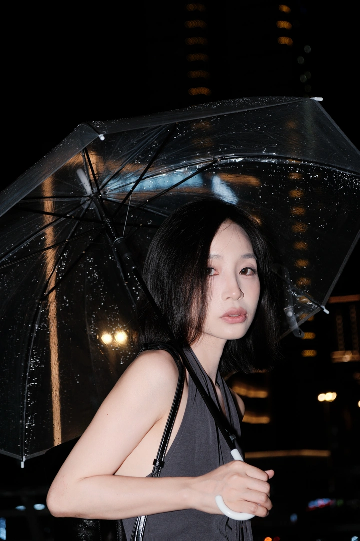 雨天的情绪是暗调的🌧️