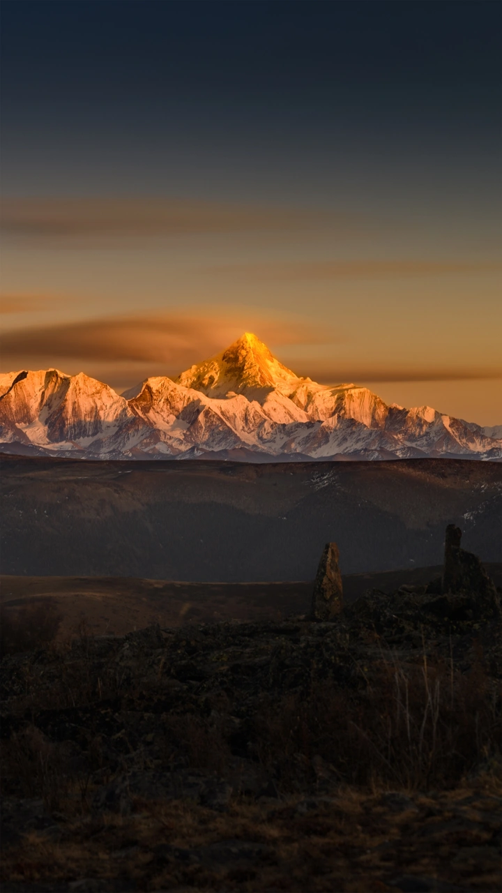 贡嘎雪山