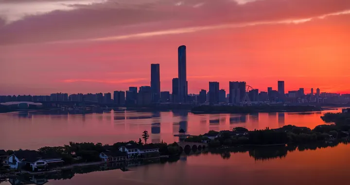 苏州李公堤朝霞全景