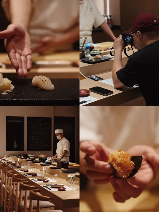 一系列的图片 展示一个人在餐厅制作寿司 以及一个人在桌子上的食物上拍照。