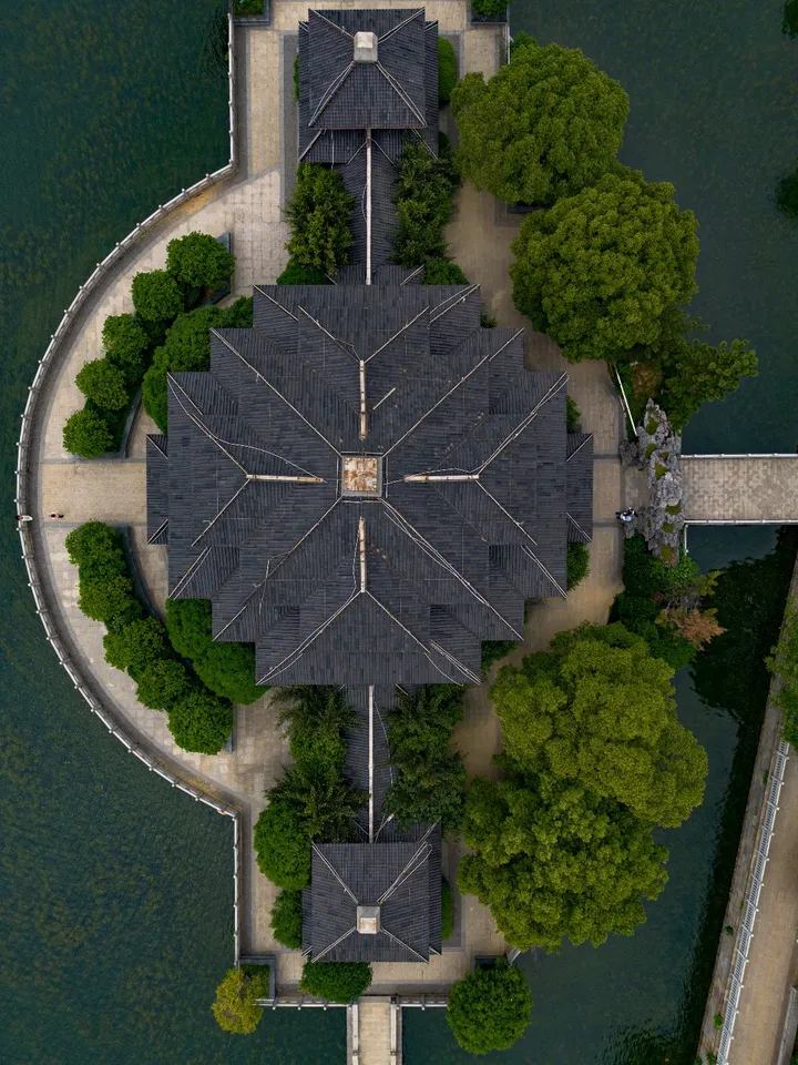 鸟瞰贤士湖