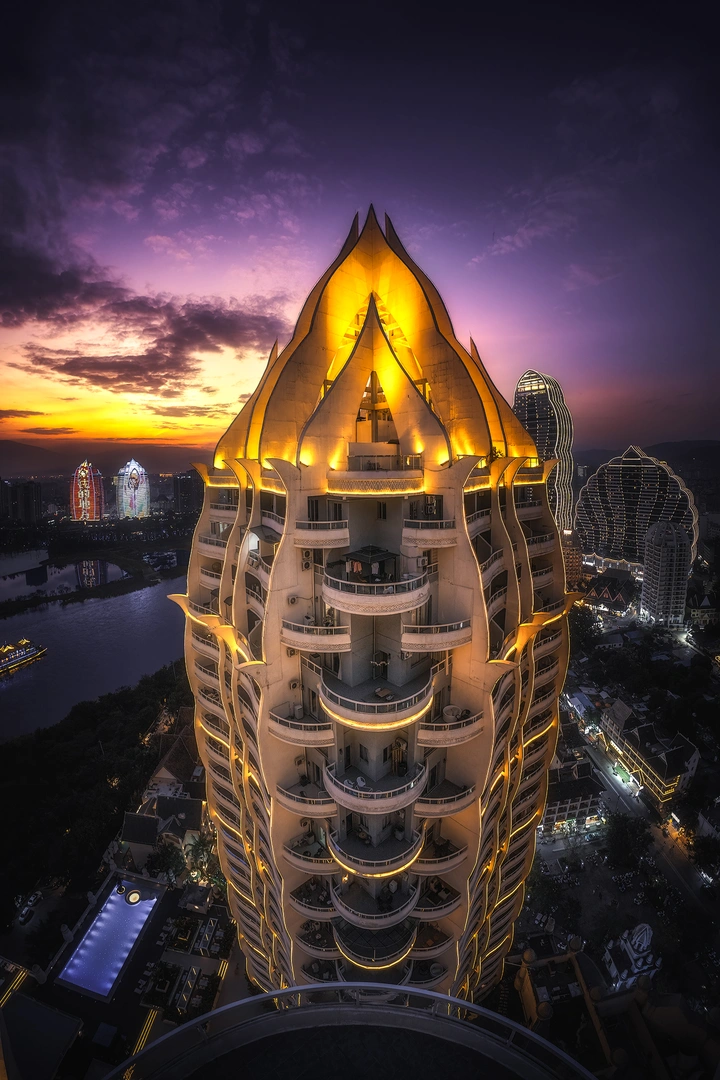 白夜晚霞