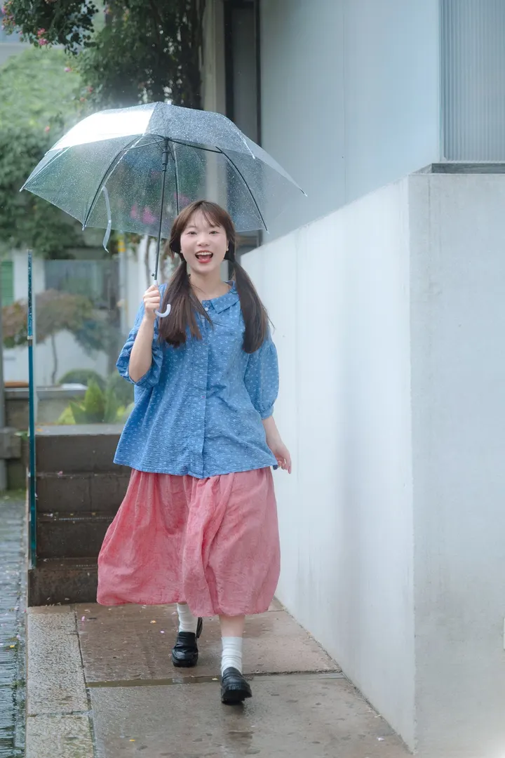 雨下的再大，关我小太阳什么事。