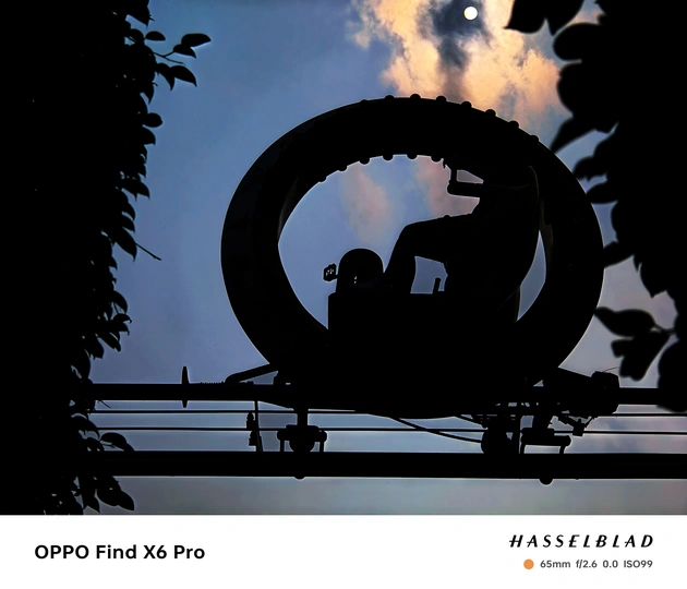 一个人物剪影的标志