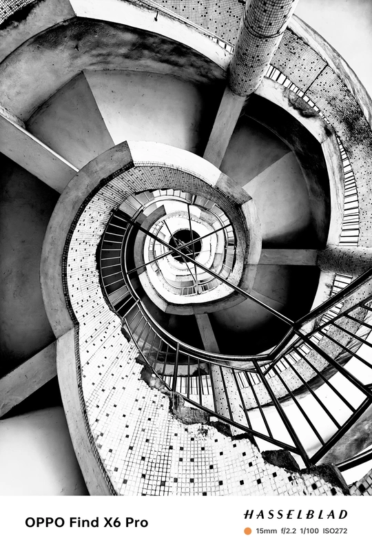 螺旋楼梯在建筑物内部