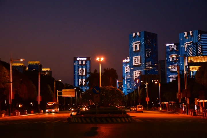 佛山灯湖东路