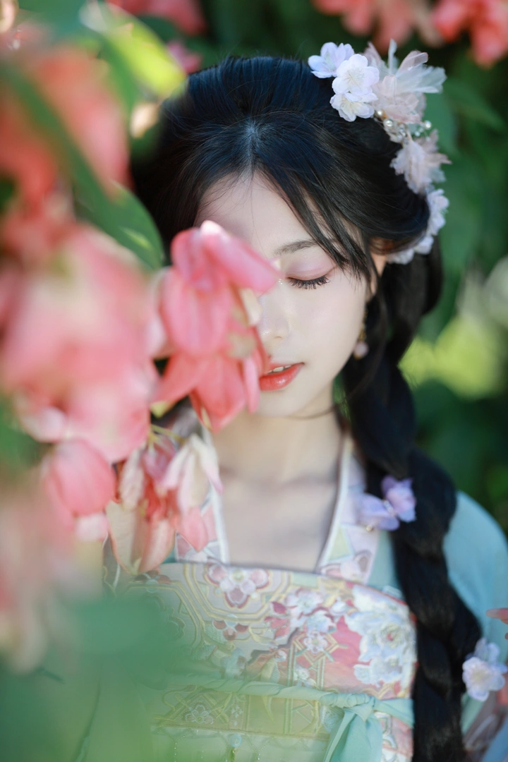 桃之夭夭 灼灼其华