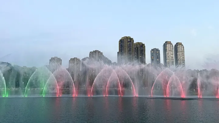 梅溪湖灯光喷泉