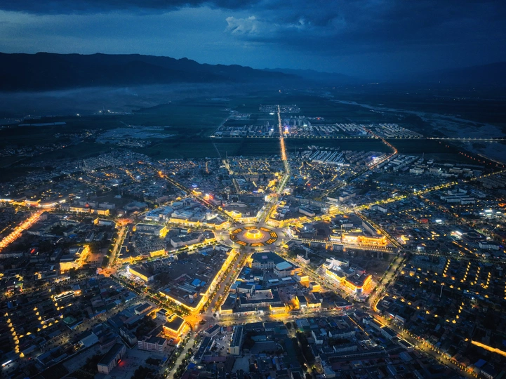 夜晚的城市 aerial view
