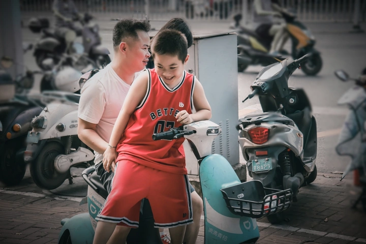 《父与子》生话