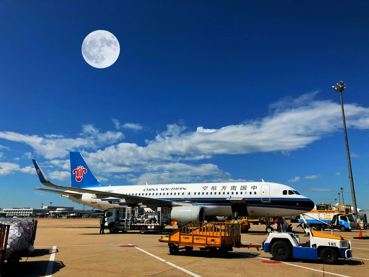 飞机🛩️