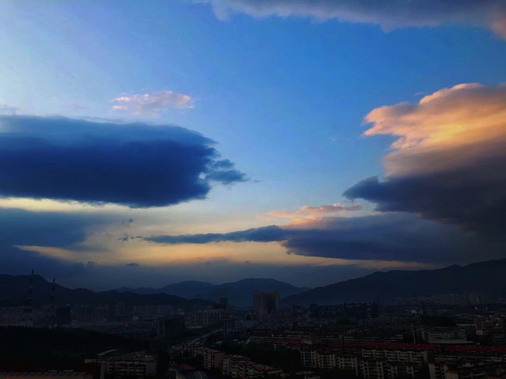 风景好！云朵好看