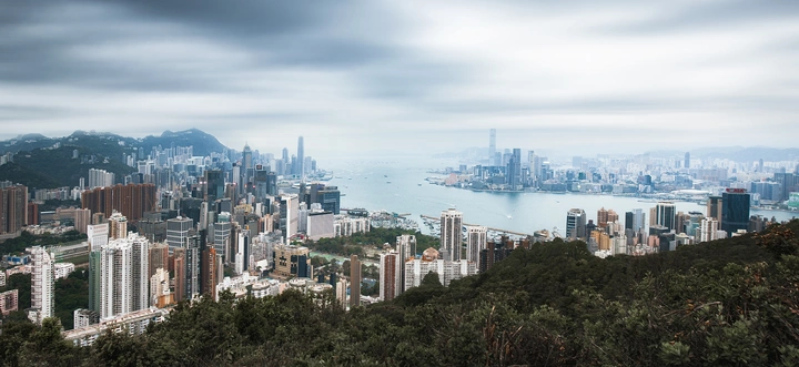风雨欲来的宝马山
