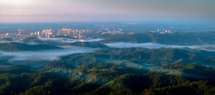 雾锁邑城