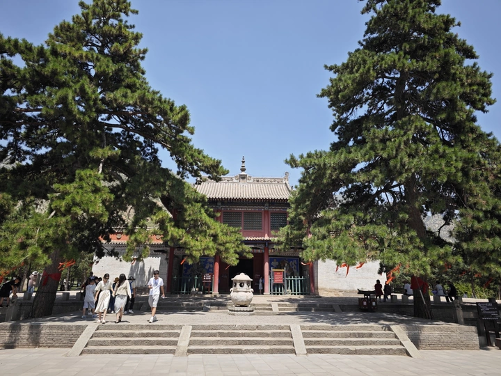美岱召秀色