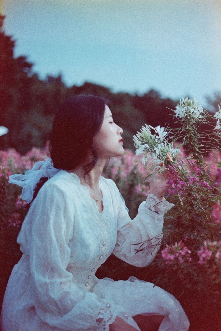 菲林日记｜花与花季女孩