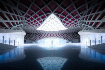 卡塔尔伊斯兰艺术博物馆 由扎哈·哈迪德建筑与设计设计 位于卡塔尔。