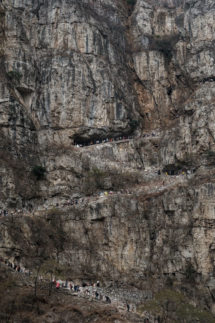 古路村悬崖栈道