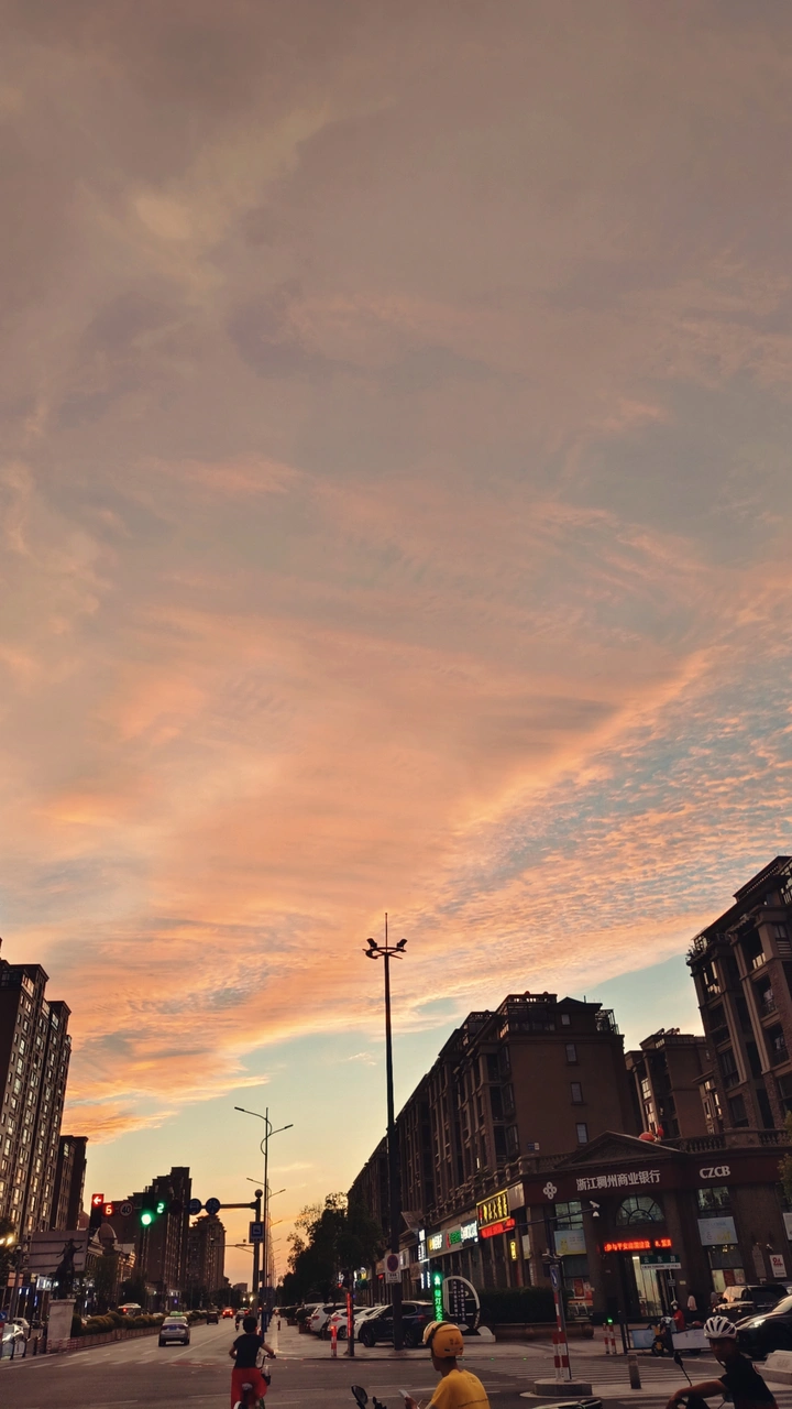 城市的傍晚，生活的韵律～