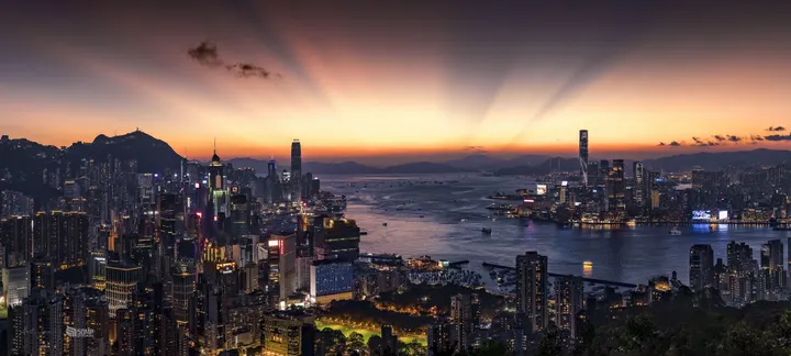 宝马山顶看香港