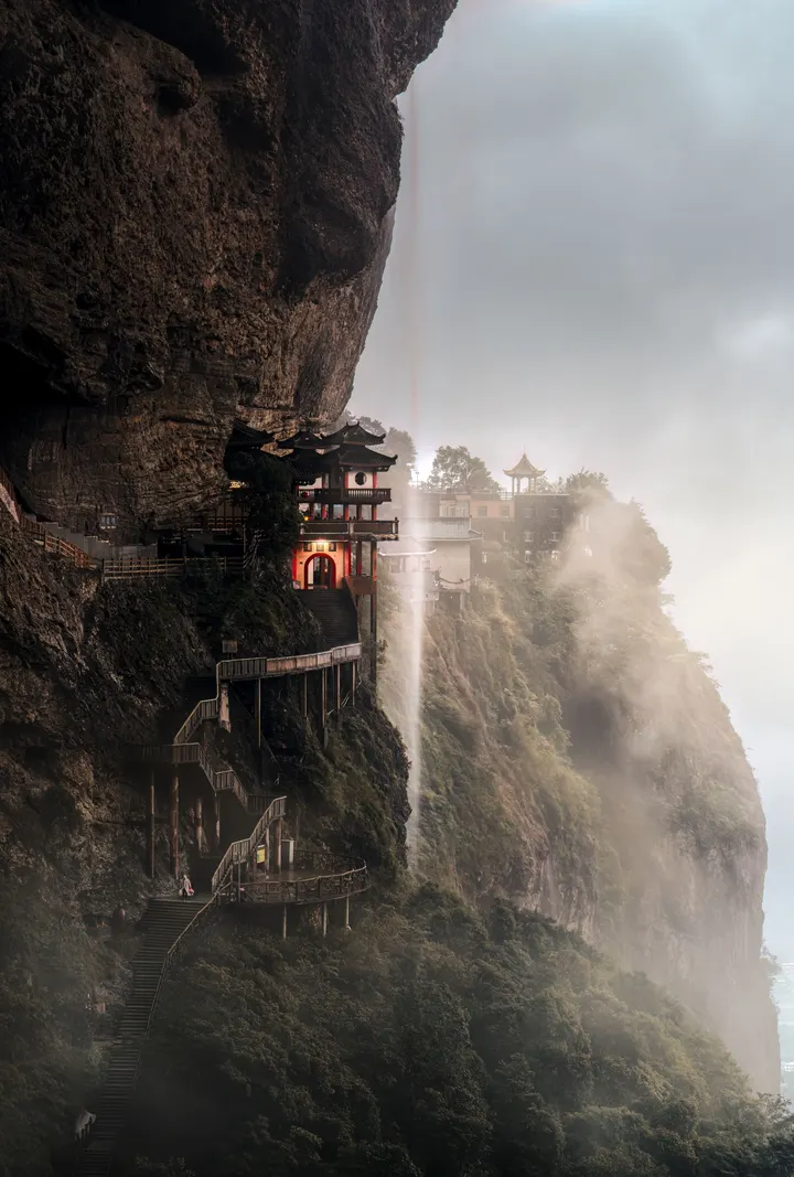 灵通寺