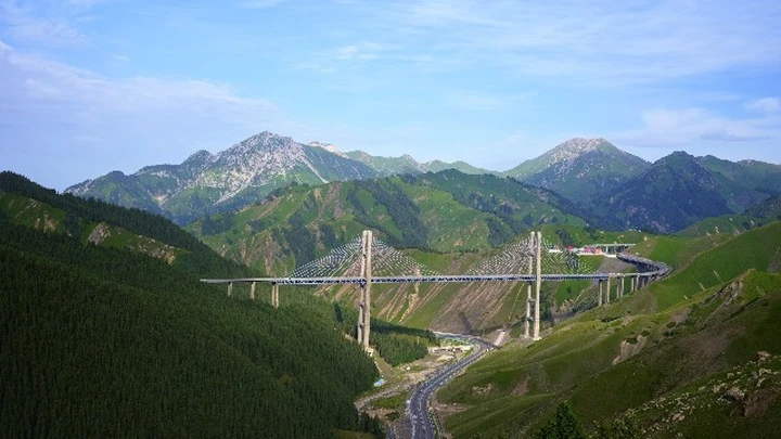 果子沟大桥延时
