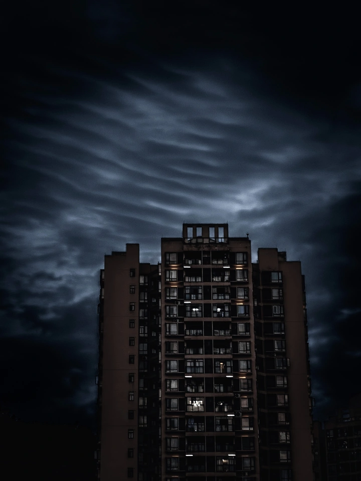 这里的夜色静悄悄
