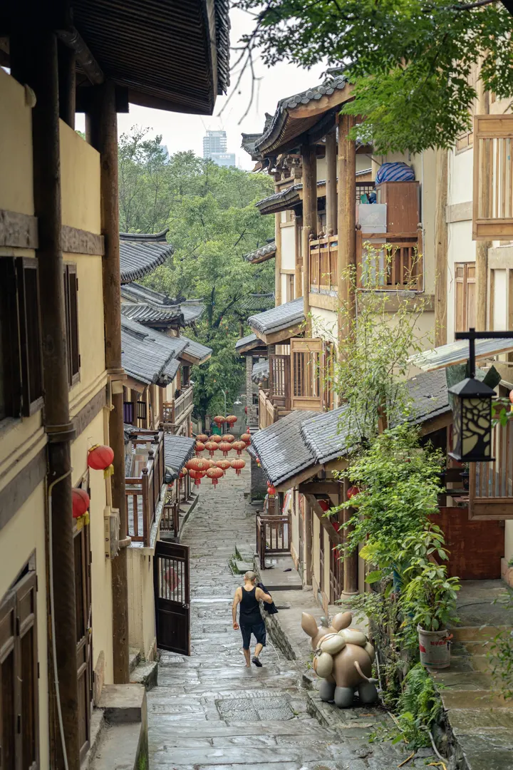 雨天老街旧巷