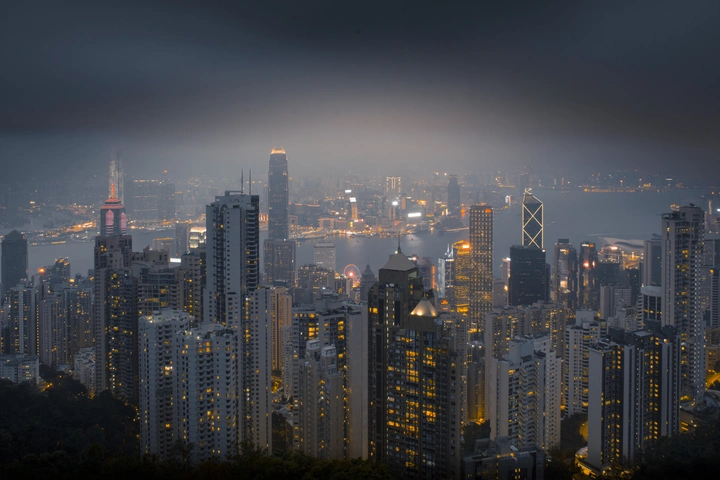 “黑金”港城