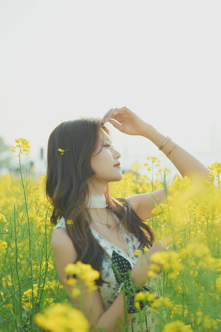 油菜花美少女