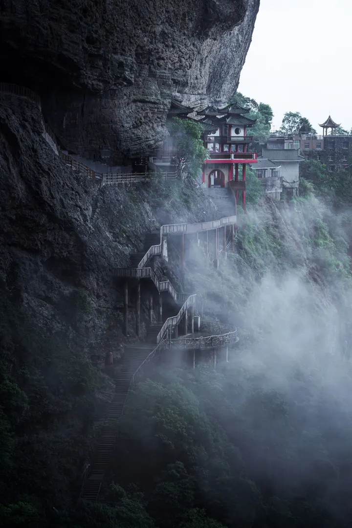 云端寺庙·灵通寺