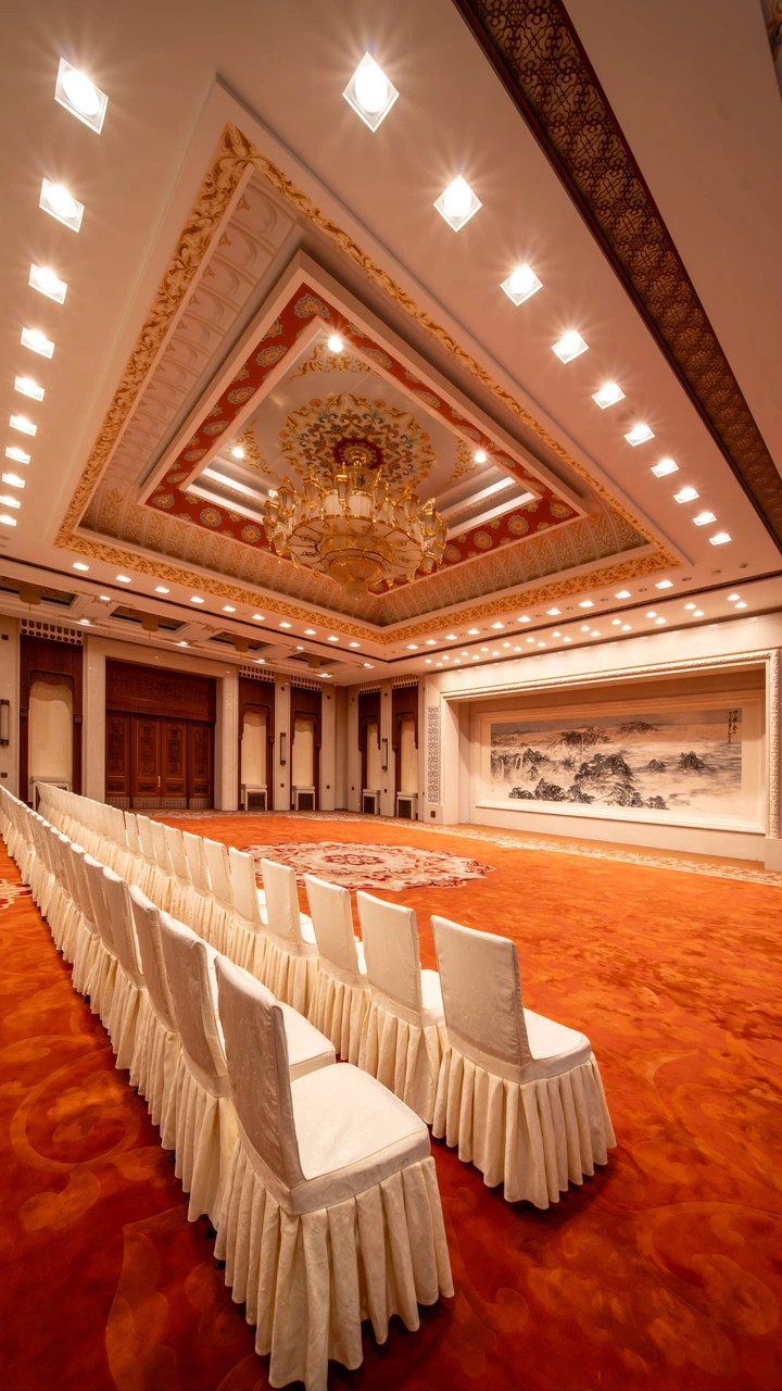 人民大会堂：委屈庄严的建筑