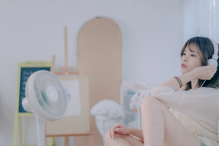 滴滴清纯的蒸馏水