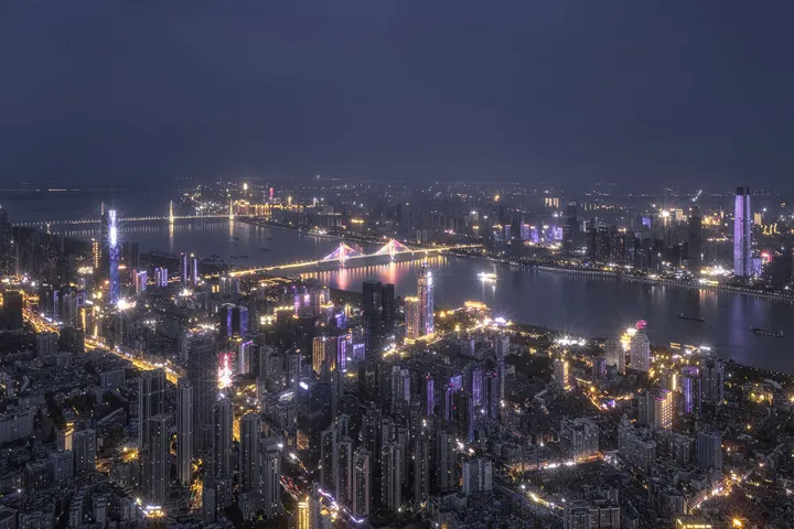 江城之夜