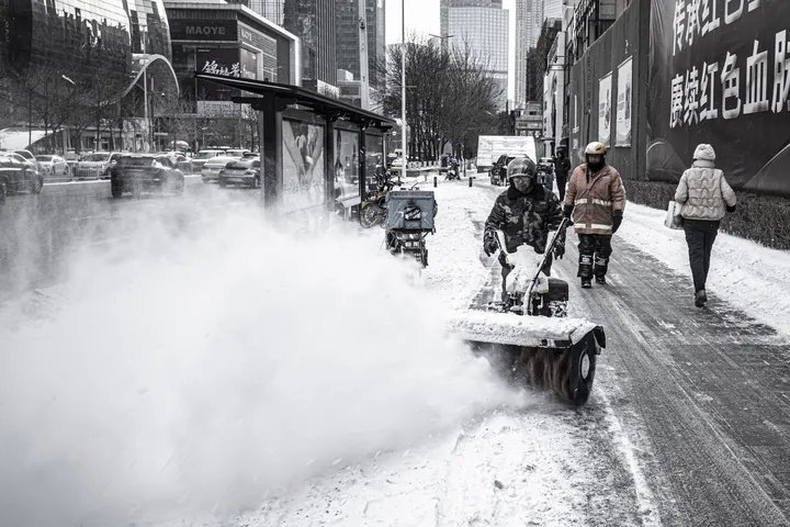 雪飞扬