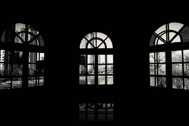 《窗》