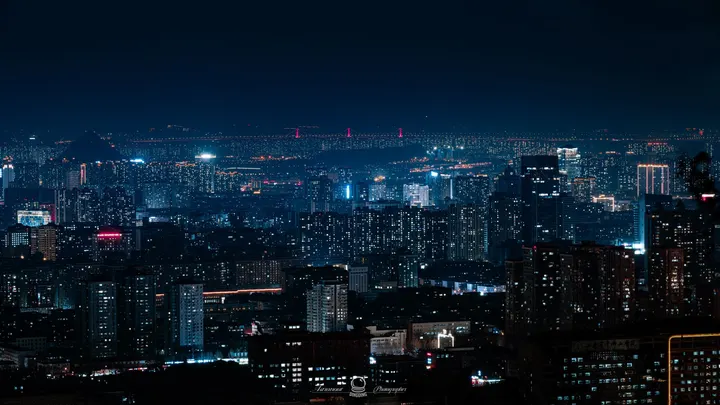 济南的内透夜景