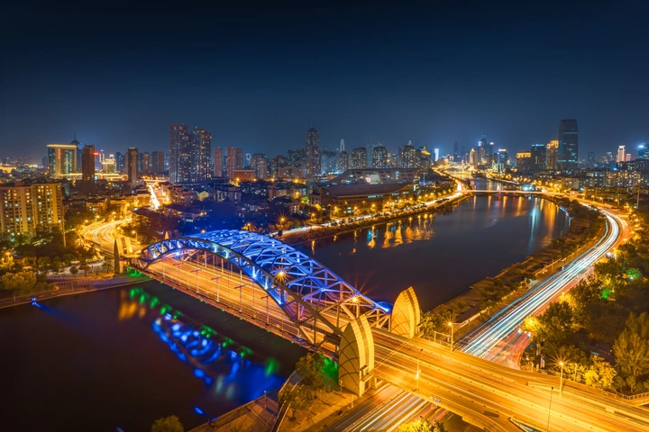国泰桥夜景