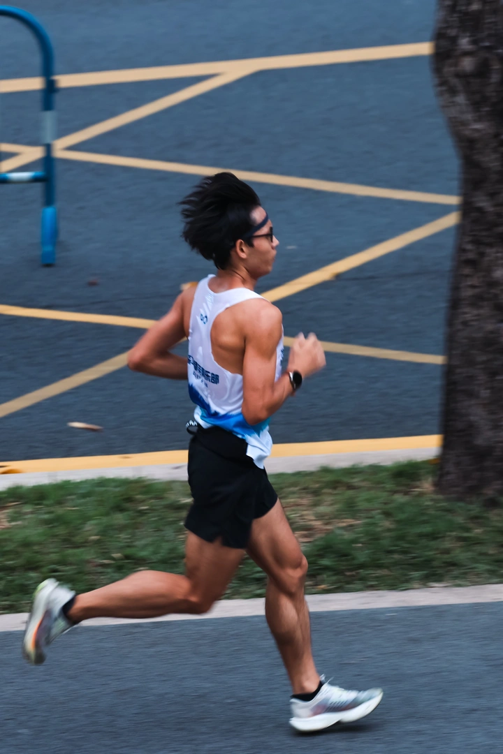 跑者骑手