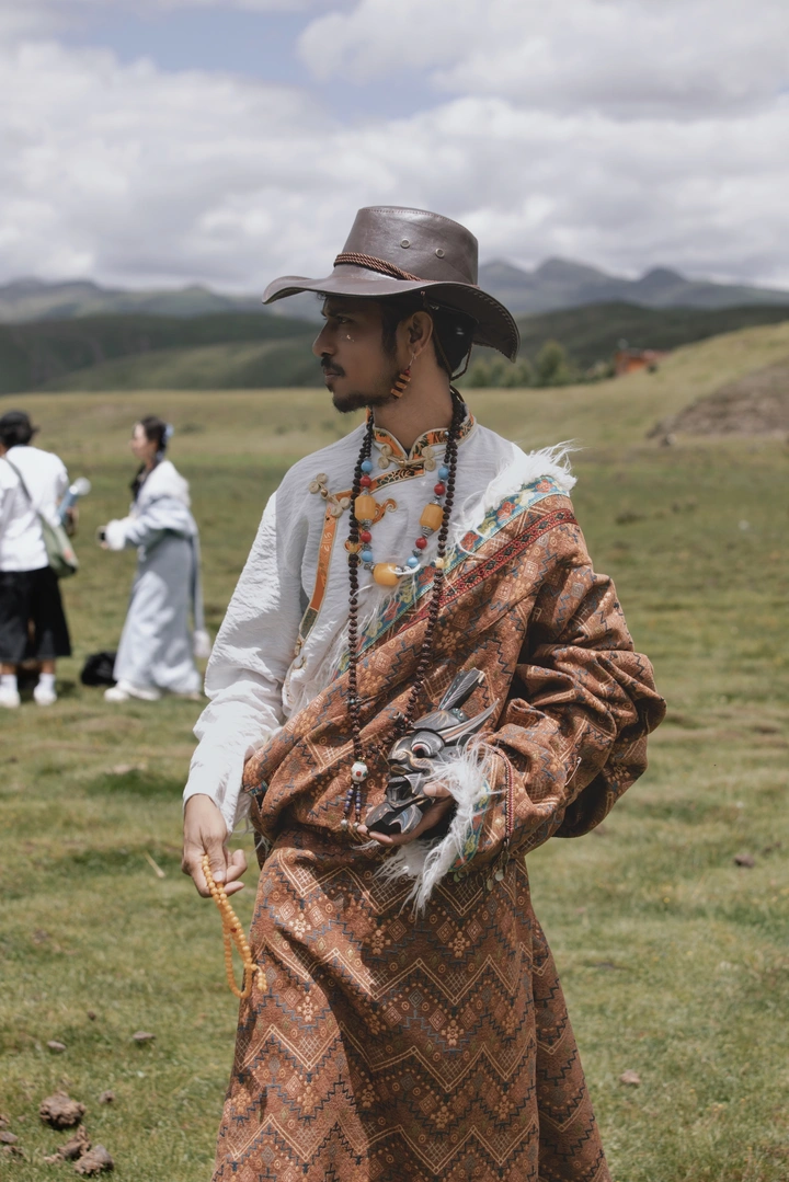 藏服写真