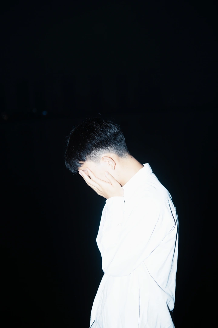 发光的人