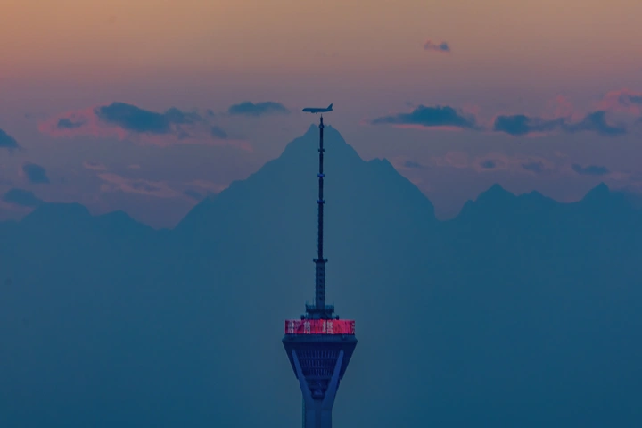 文明与自然的碰撞