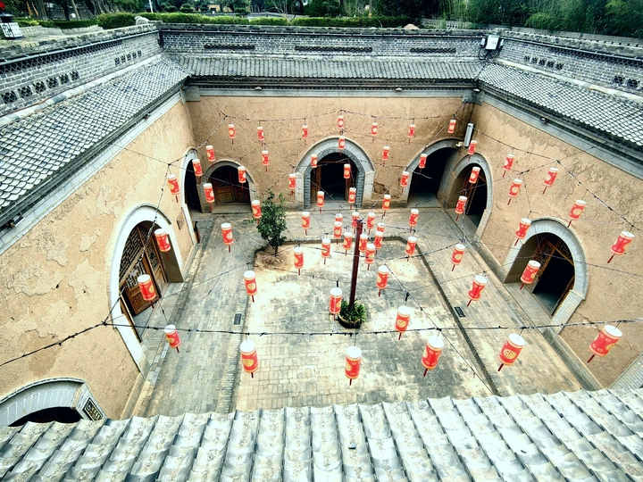 陕州地坑院